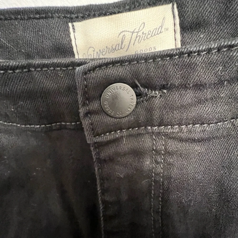 Universal Thread Black Jean Shorts